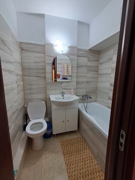 Titan, Matei Ambrozie, IOR.